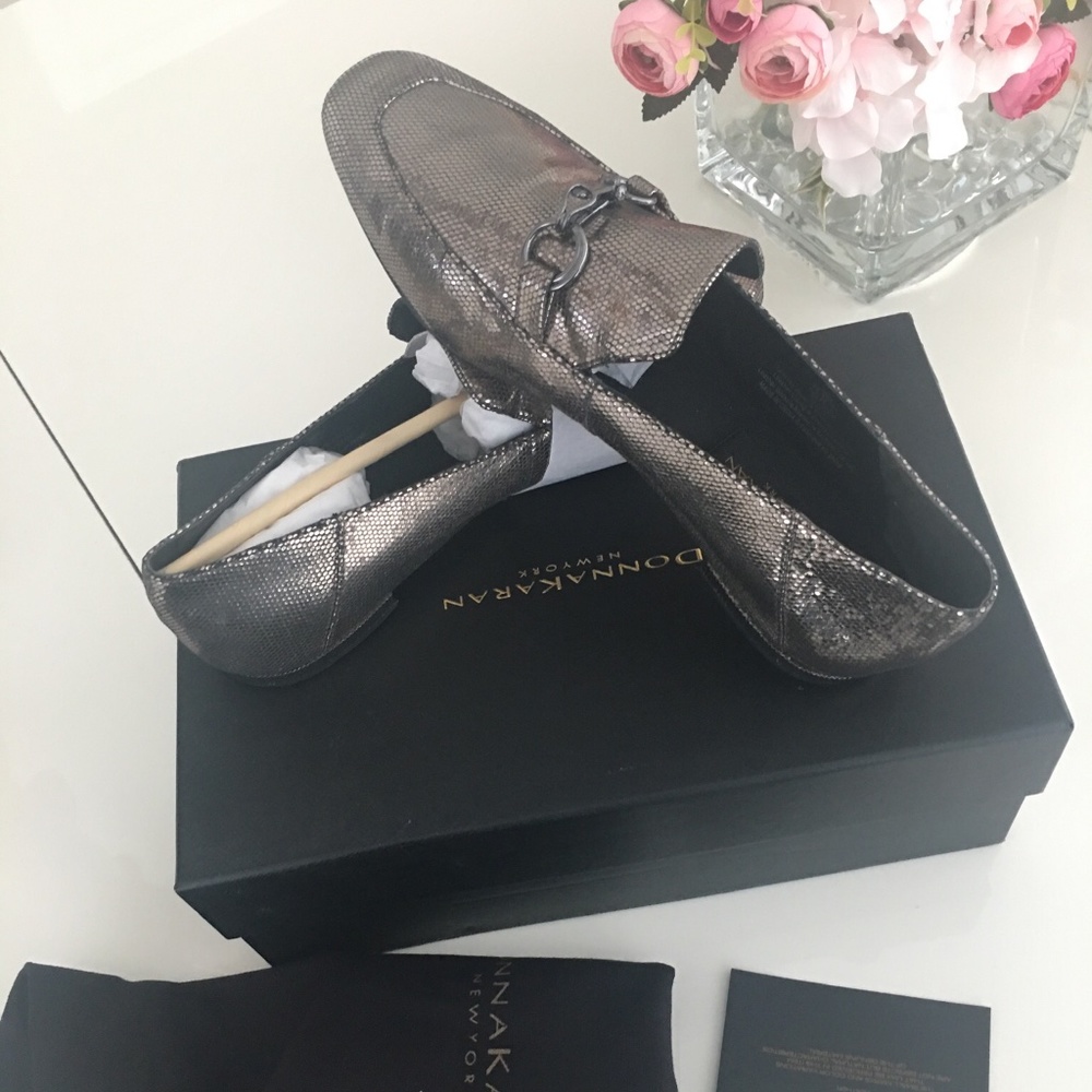 DKNY ANTIQUE METALLIC LEATHER DEBZ Loafers 7,5